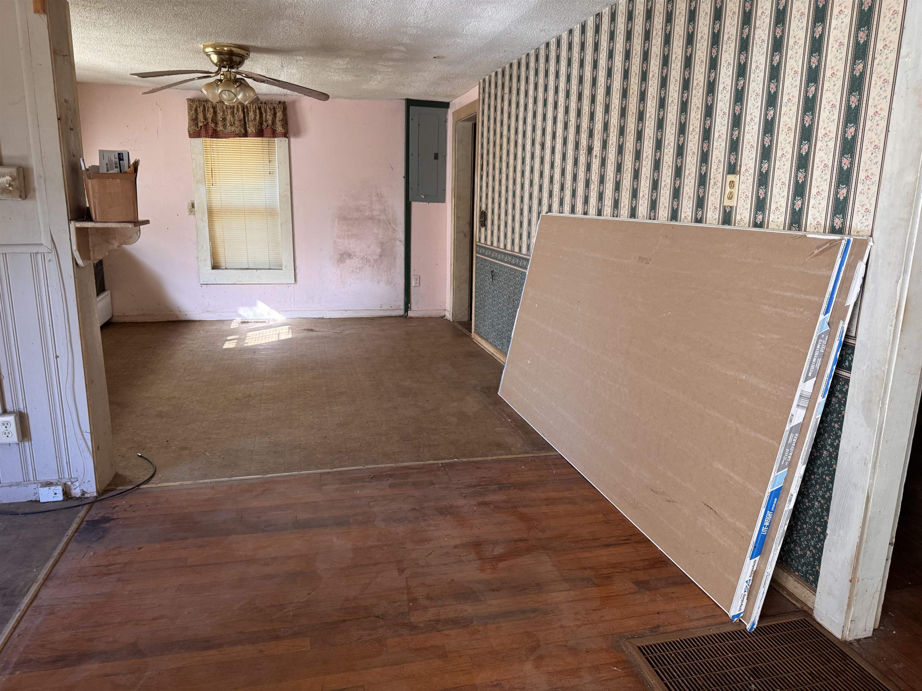 750 Belcher Road Boiling Springs, SC 29316 - Photo 3 of 8 Gallery Image 3