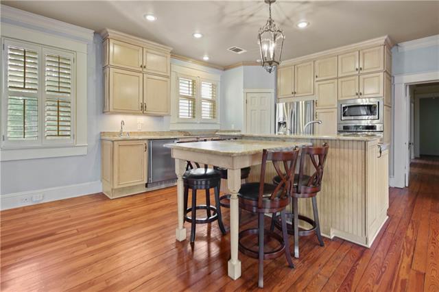 127 Wilkinson Street Mandeville, LA 70448 - Photo 9 of 31