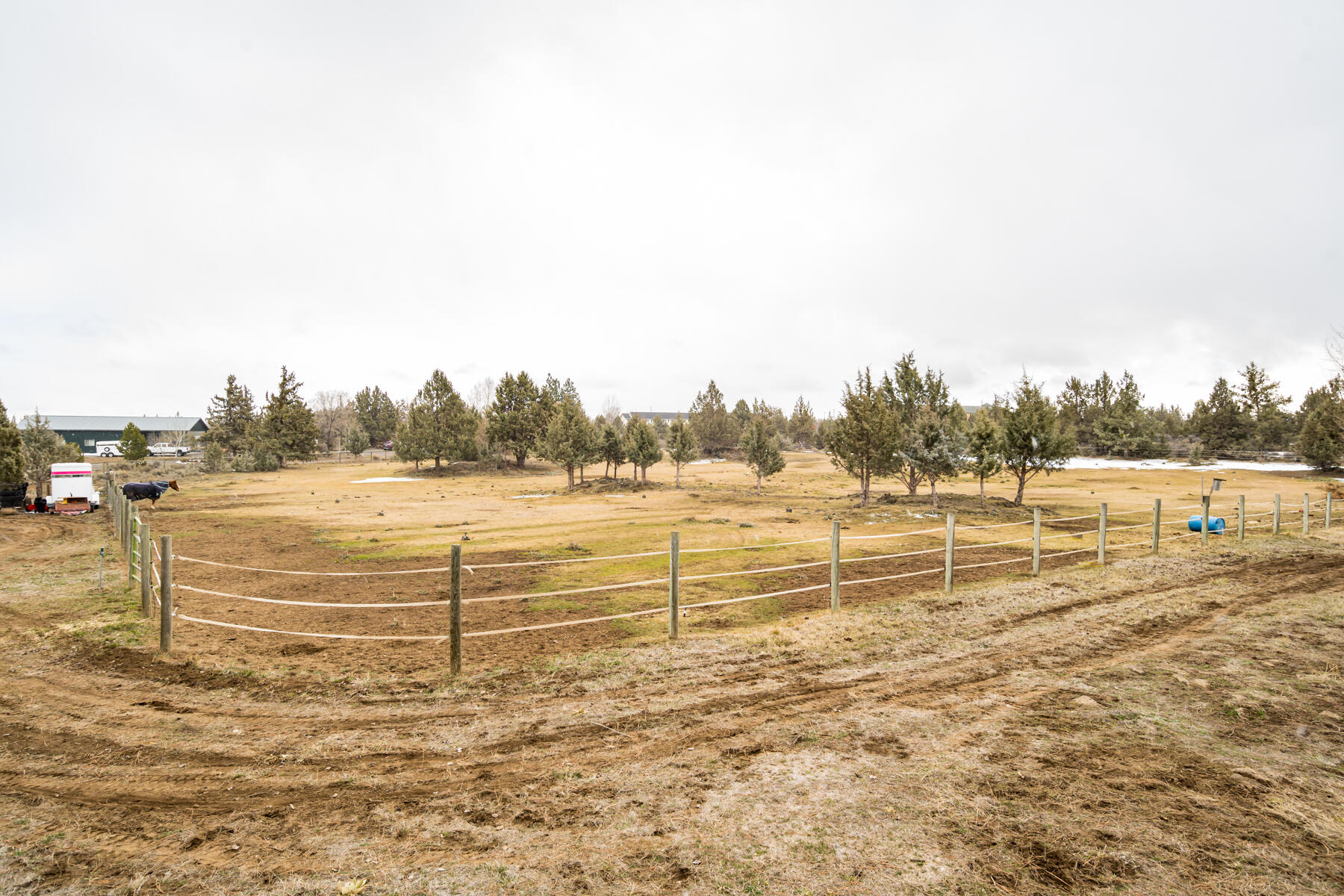 20515 Bowery Lane Bend, OR 97703 - Photo 13 of 46 JH5_4086