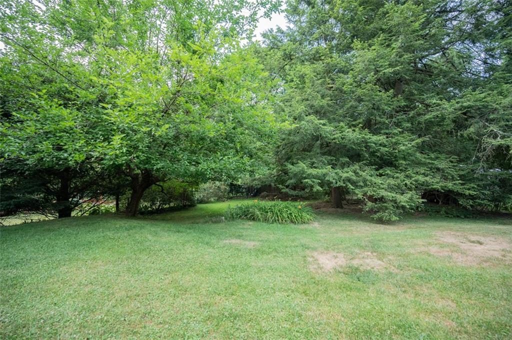 309 Bevington Road Pittsburgh, PA 15221 - Photo 17 of 25 Gallery Image 17