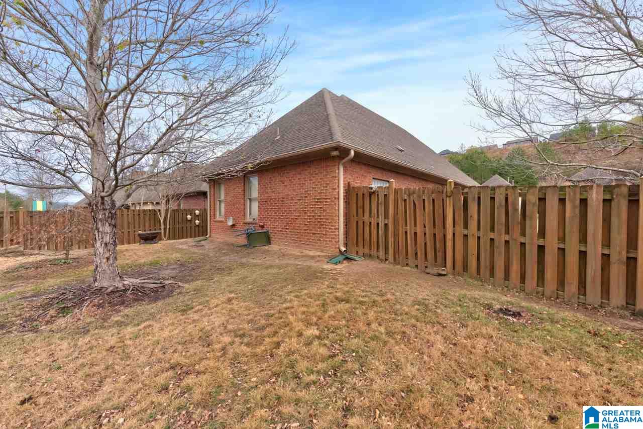5693 Park Side Road Birmingham, AL 35244 - Photo 7 of 32
