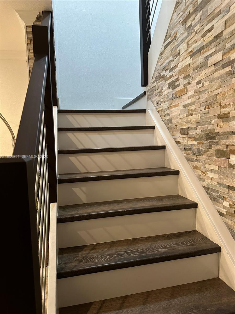 8548 Southwest 166th Place Miami, FL 33193 - Photo 24 of 37