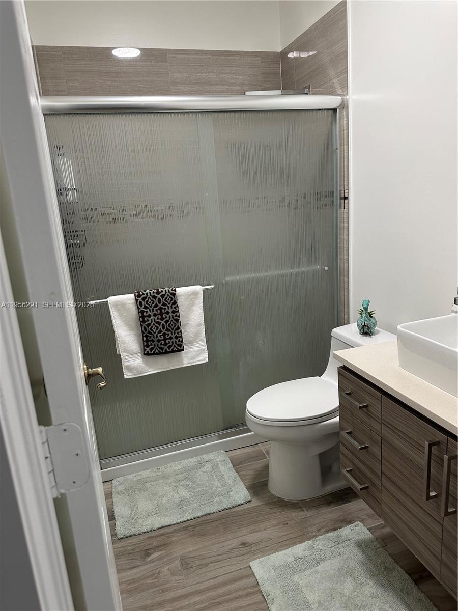 8548 Southwest 166th Place Miami, FL 33193 - Photo 33 of 37