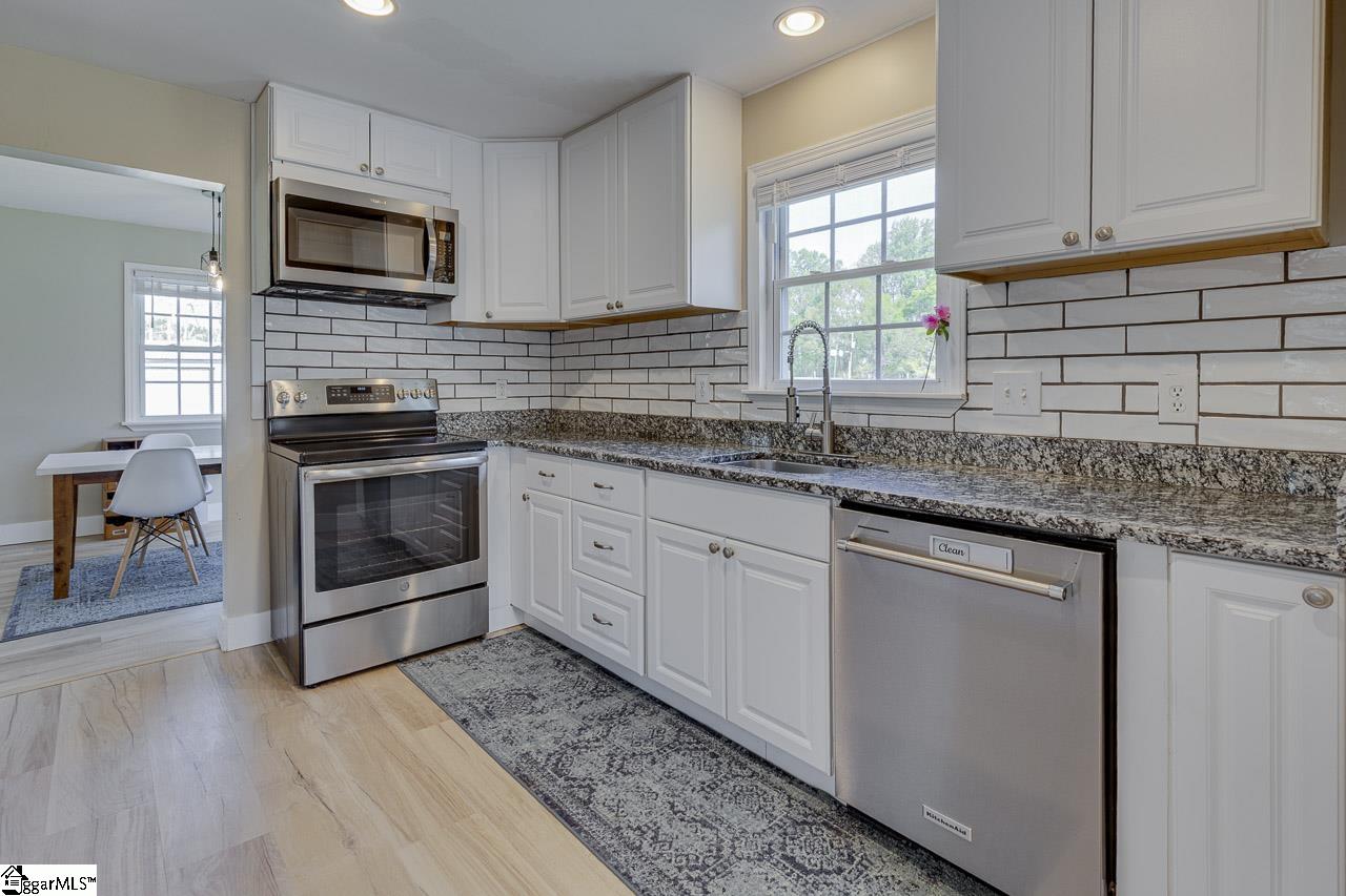569 Willis Road Fountain Inn, SC 29644 - Photo 15 of 49 Gallery Image 15