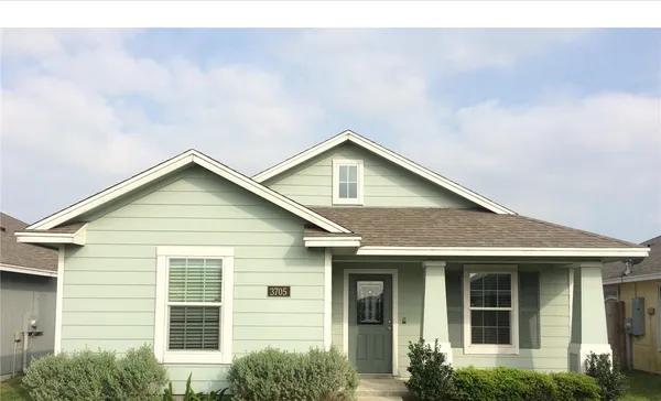 $1,990 | 3705 Southlake Pk Lane, Corpus Christi, TX 78414
