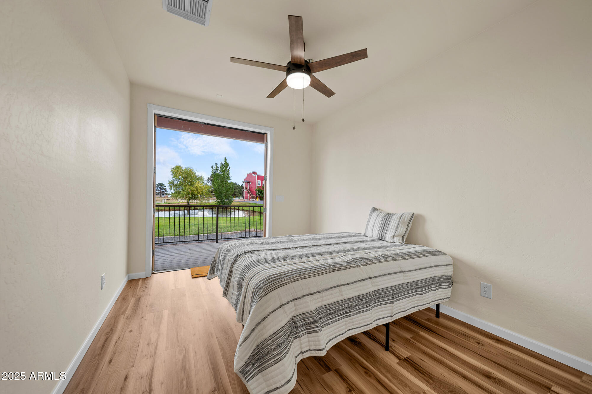 2381 Highway 260, Unit 126 Overgaard, AZ 85933 - Photo 13 of 35 twinflamerem-22_(2000)