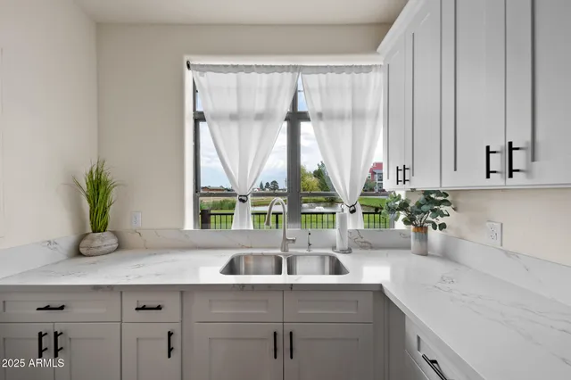 $187,500 | 2381 Highway 260, Unit 126, Overgaard, AZ 85933