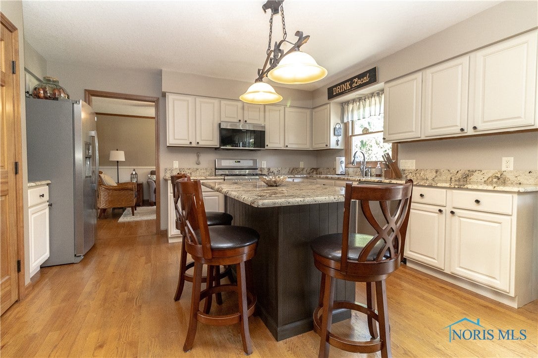 336 Ridgepoint Circle Waterville, OH 43566 - Photo 8 of 36 Gallery Image 8