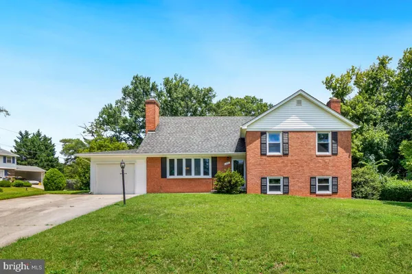 $3,500 | 500 Derrydown Lane, Silver Spring, MD 20904