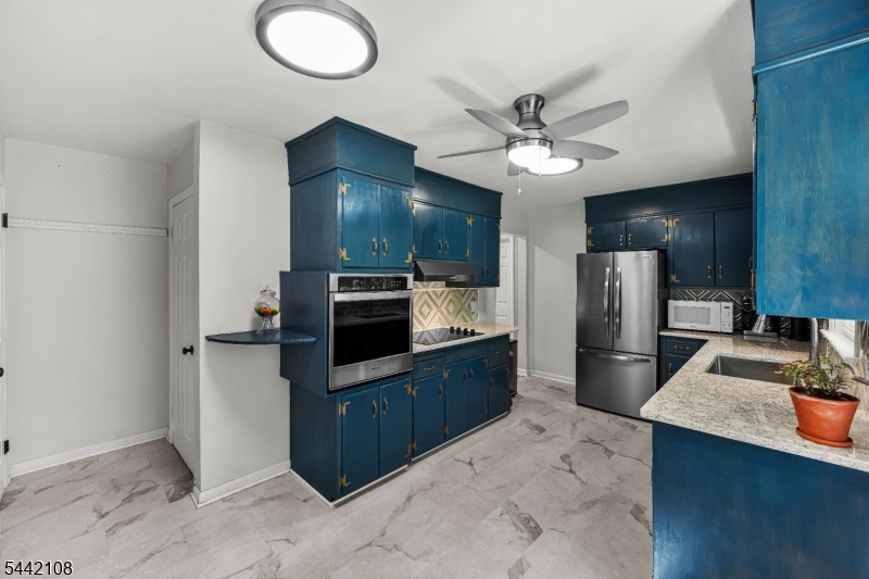 37 Barley Sheaf Road Flemington, NJ 08822 - Photo 10 of 37