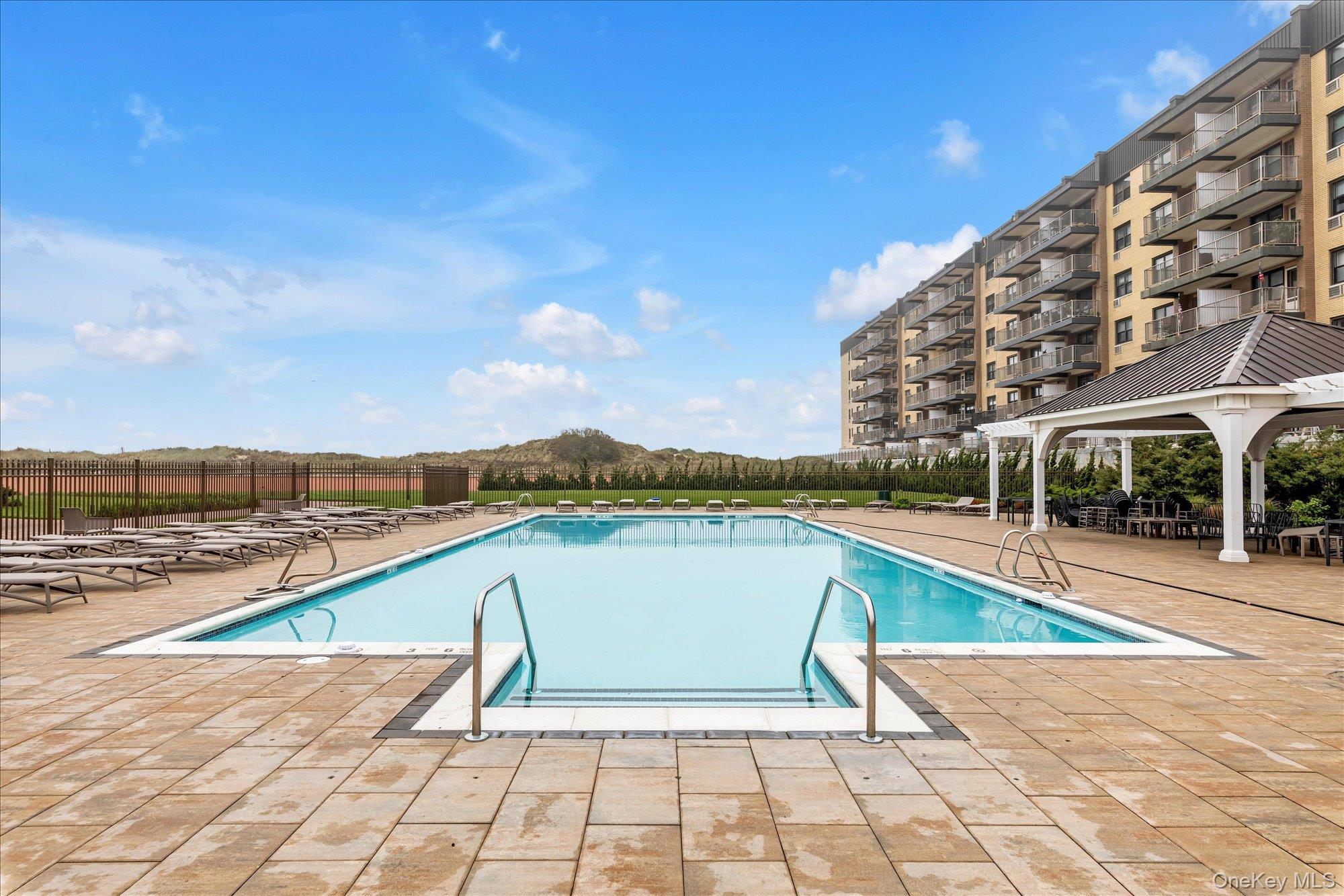 2 Richmond Road, Unit 3U Lido Beach, NY 11561 - Photo 26 of 35