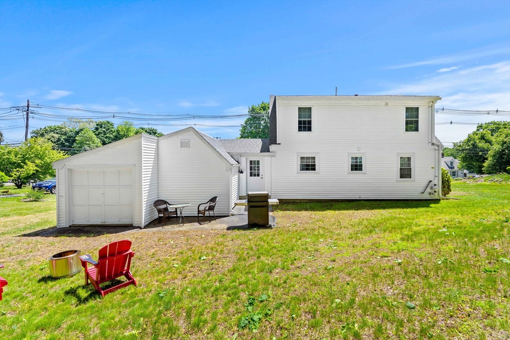 106 Conant Street Danvers, MA 01923 - Photo 4 of 30