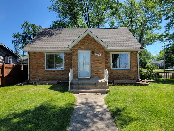 $325,000 | 33191 North Sunset Avenue, Grayslake, IL 60030