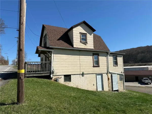 $190,000 | 104 Argyle Street, Petrolia, PA 16050