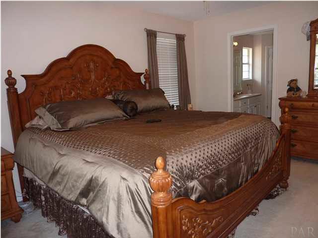 6875 Cedar Ridge Circle Milton, FL 32570 - Photo 6 of 21 Gallery Image 6