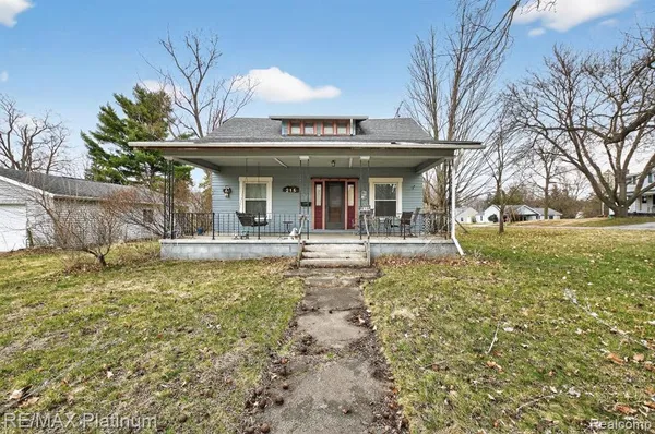 $159,900 | 215 Washington Street, Byron, MI 48418