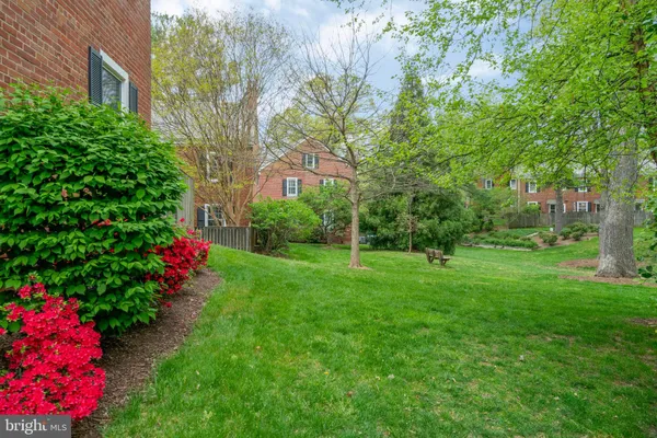 $1,950 | 2961 South Columbus Street, Unit B2, Arlington, VA 22206