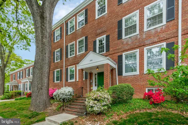 $1,950 | 2961 South Columbus Street, Unit B2, Arlington, VA 22206