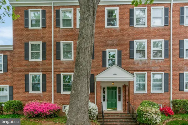 $1,950 | 2961 South Columbus Street, Unit B2, Arlington, VA 22206