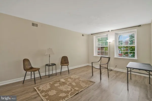 $1,950 | 2961 South Columbus Street, Unit B2, Arlington, VA 22206