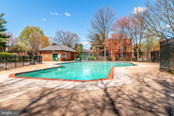 $1,950 | 2961 South Columbus Street, Unit B2, Arlington, VA 22206