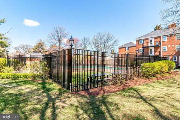 $1,950 | 2961 South Columbus Street, Unit B2, Arlington, VA 22206