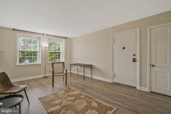 $1,950 | 2961 South Columbus Street, Unit B2, Arlington, VA 22206