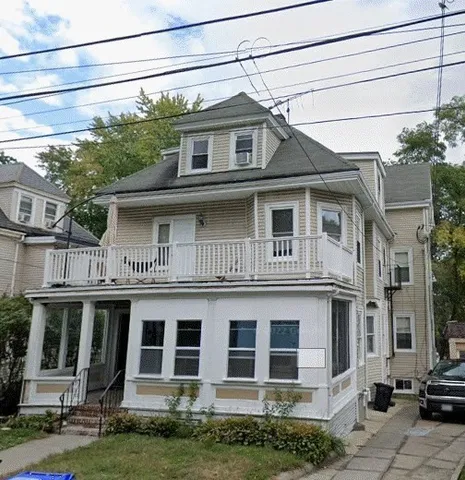 $2,300 | 7 Oak Square, Unit 2R, Boston, MA 02135