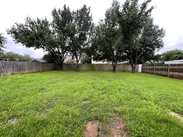 $2,495 | 204 Carlsbad Drive, Mansfield, TX 76063