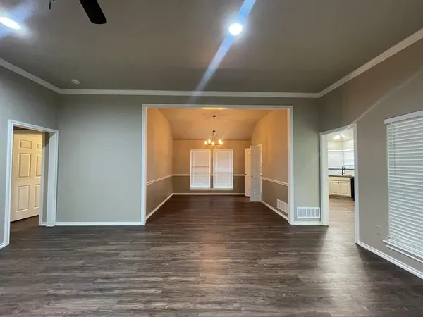 $2,495 | 204 Carlsbad Drive, Mansfield, TX 76063