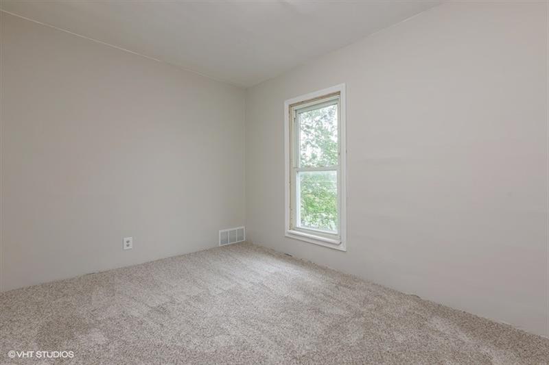 662 California Avenue Rochester, PA 15074 - Photo 13 of 25