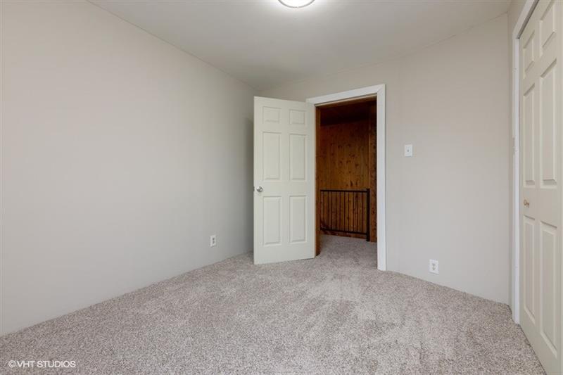 662 California Avenue Rochester, PA 15074 - Photo 16 of 25