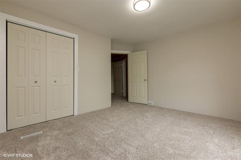 662 California Avenue Rochester, PA 15074 - Photo 19 of 25