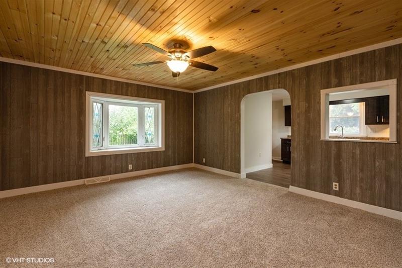 662 California Avenue Rochester, PA 15074 - Photo 10 of 25