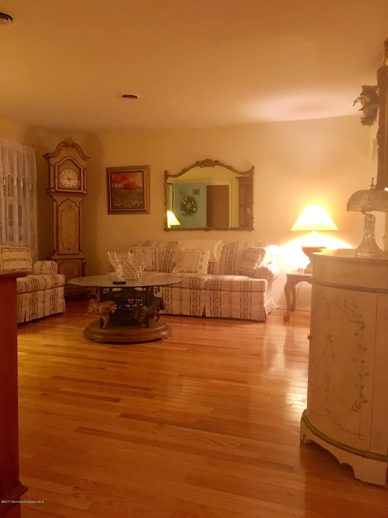 25 Fairfield Road Toms River, NJ 08757 - Photo 2 of 26 Gleaming Hard wood Floors