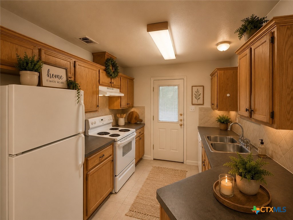1411 Nicholas Circle, Unit B Killeen, TX 76542 - Photo 3 of 23
