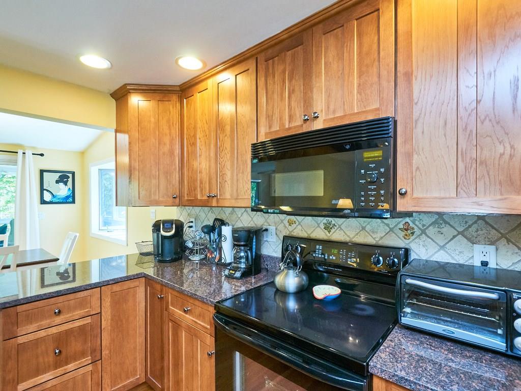 13 Phaneuf Street Middleton, MA 01949 - Photo 11 of 19