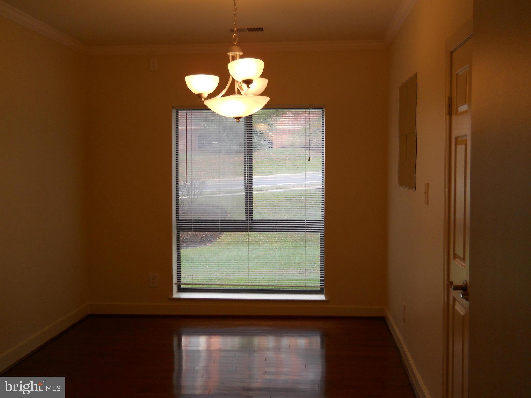 11430 Strand Drive, Unit R007 Rockville, MD 20852 - Photo 6 of 22 Dining Room