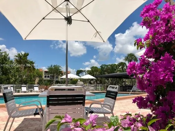 $279,000 | 7765 Southwest 86th Street, Unit F2412, Miami, FL 33143