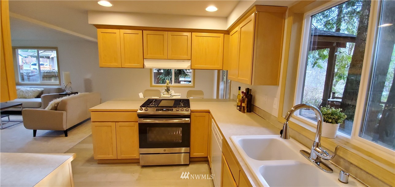 20024 Crystal Springs Road Granite Falls, WA 98252 - Photo 6 of 27 Gallery Image 6