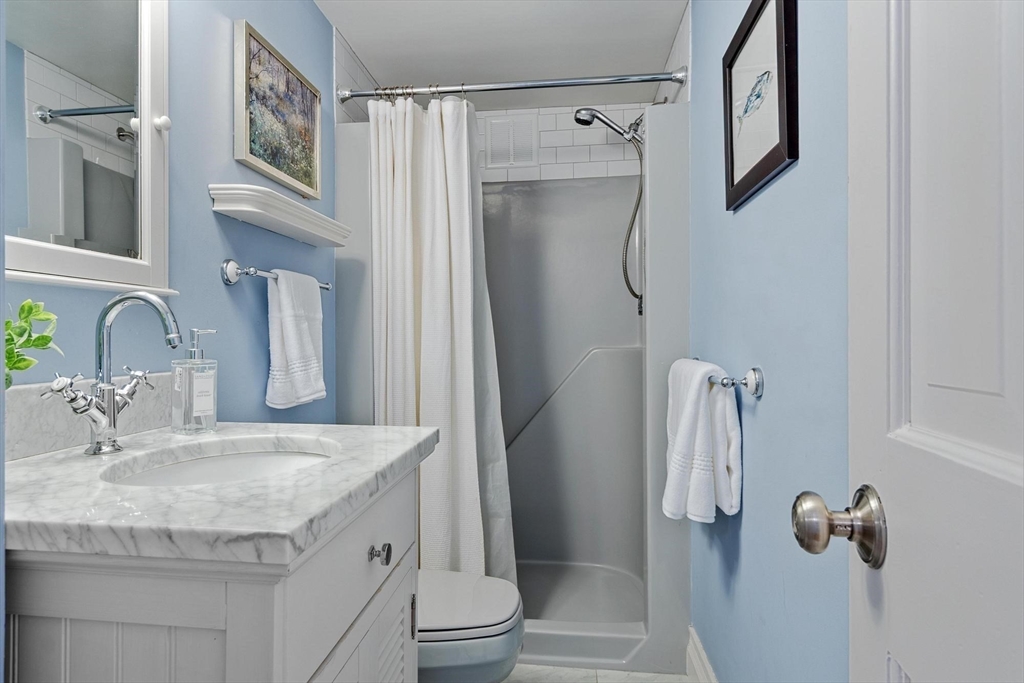 77 Centre Street Danvers, MA 01923 - Photo 20 of 41