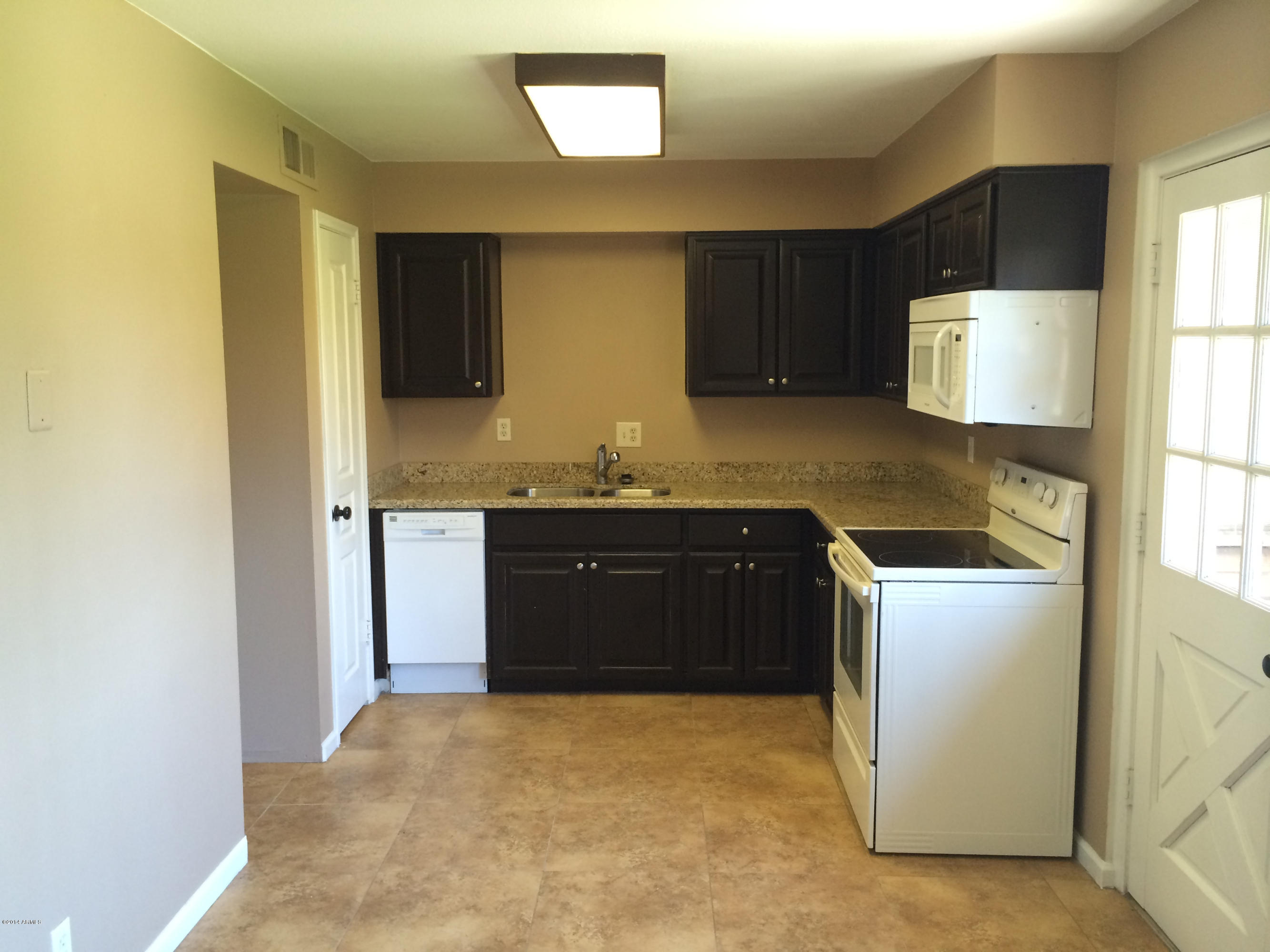3031 South Rural Road, Unit 25 Tempe, AZ 85282 - Photo 6 of 24 Photo Jun 13, 11 32 22 AM