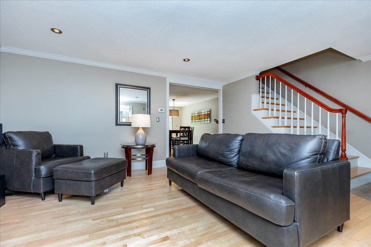 15 Braemar Road, Unit 15 Windham, NH 03087 - Photo 5 of 32