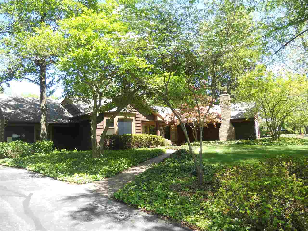 4728 Covington Road Fort Wayne, IN 46804 - Photo 1 of 30