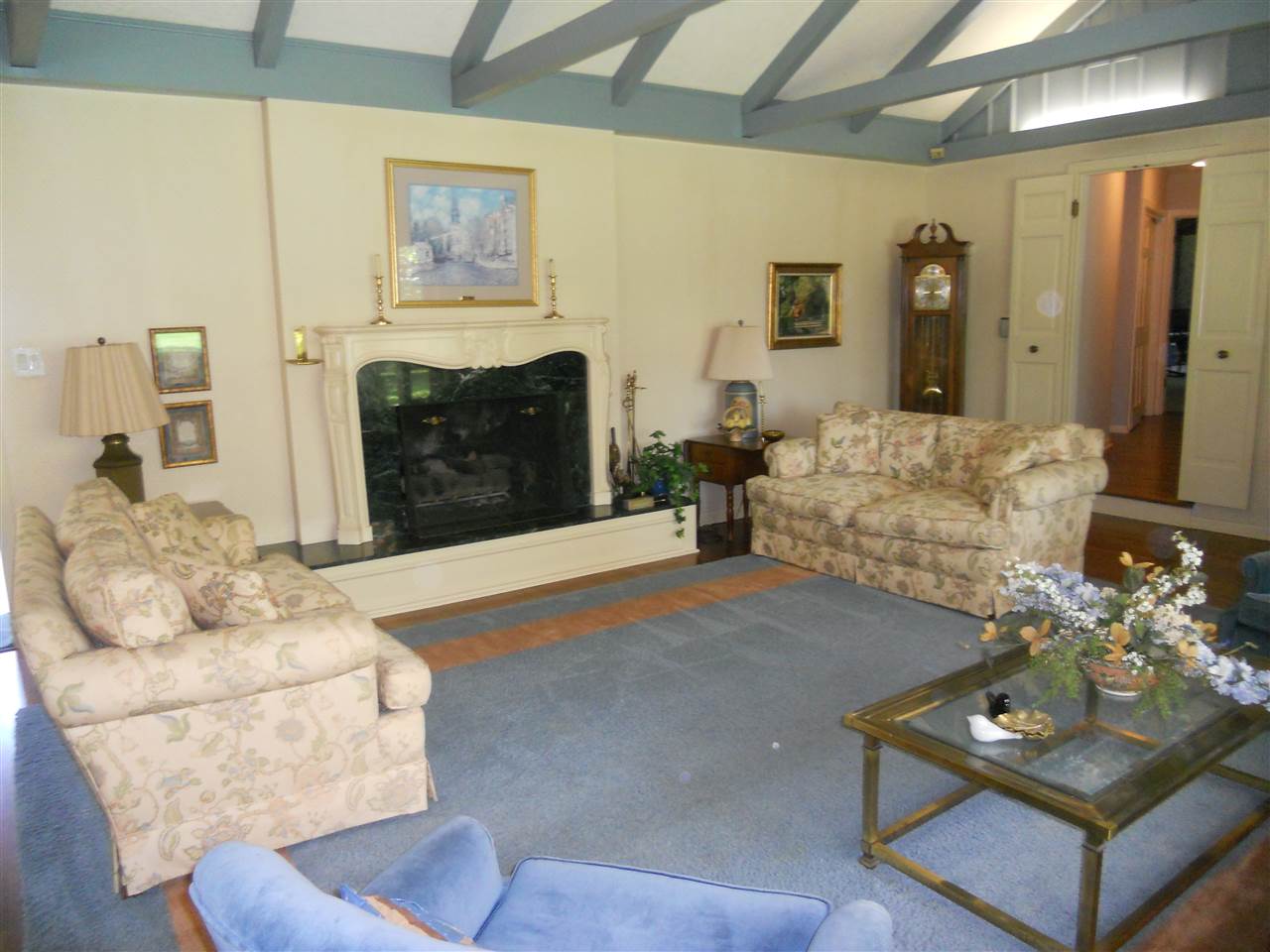 4728 Covington Road Fort Wayne, IN 46804 - Photo 3 of 30