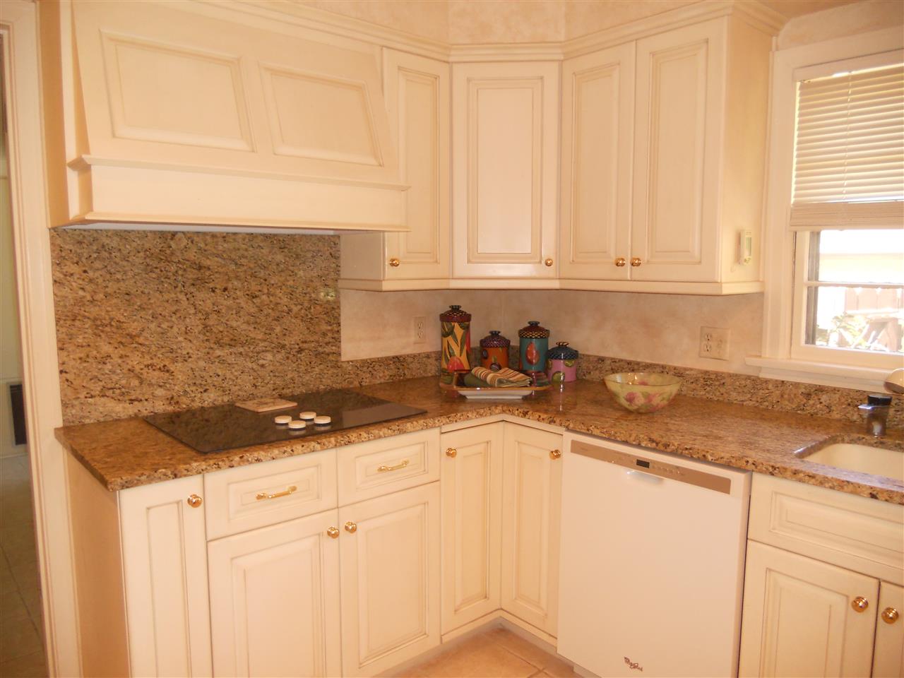 4728 Covington Road Fort Wayne, IN 46804 - Photo 5 of 30