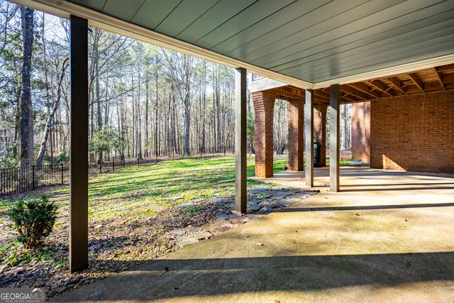 a view of a lake from a yard