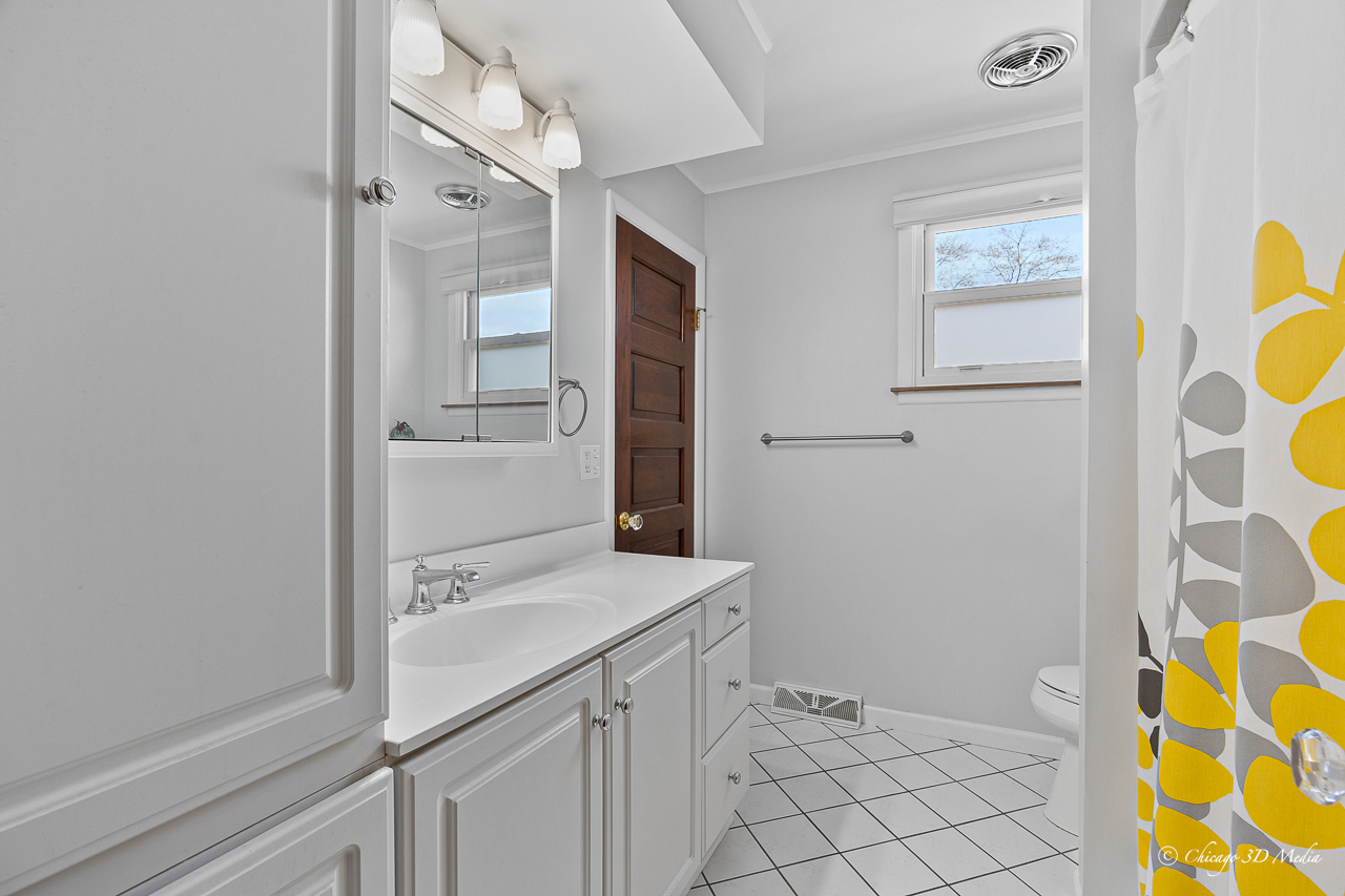 315 Anthony Road Buffalo Grove, IL 60089 - Photo 13 of 28 Gallery Image 13