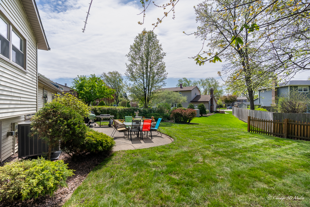 315 Anthony Road Buffalo Grove, IL 60089 - Photo 21 of 28 Gallery Image 21