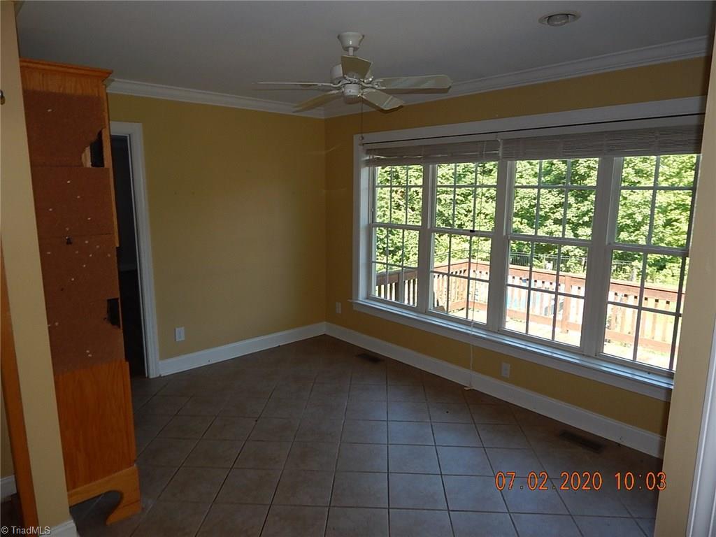 790 Danbury Bridge Road Madison, NC 27025 - Photo 7 of 17 breakfast